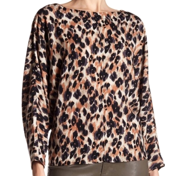 🔴SALE! Harlowe & Graham Brown Leopard Open Tie Back Dolman Sleeve Top - Picture 1 of 13